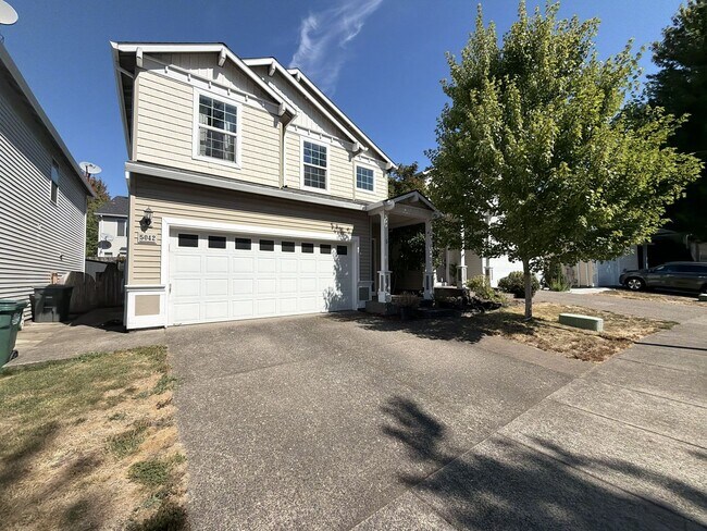 Building Photo - 5042 NE Schoeler Cir