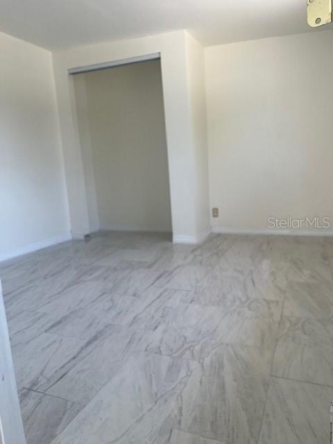 Foto del edificio - 300 94th Ave N