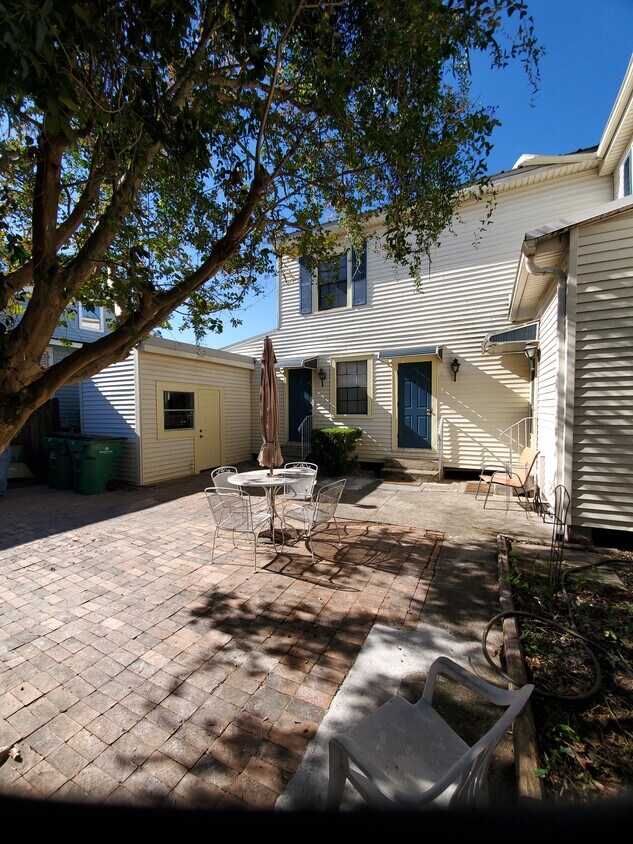 Primary Photo - 1609 Hesiod St