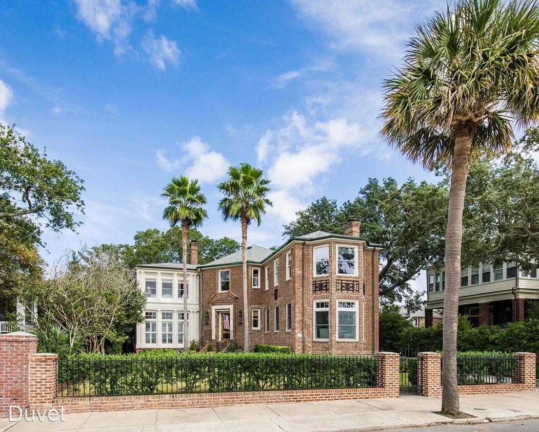Foto del edificio - 72 Murray Blvd