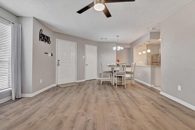 Foto del edificio - 2402 Sycamore Ave