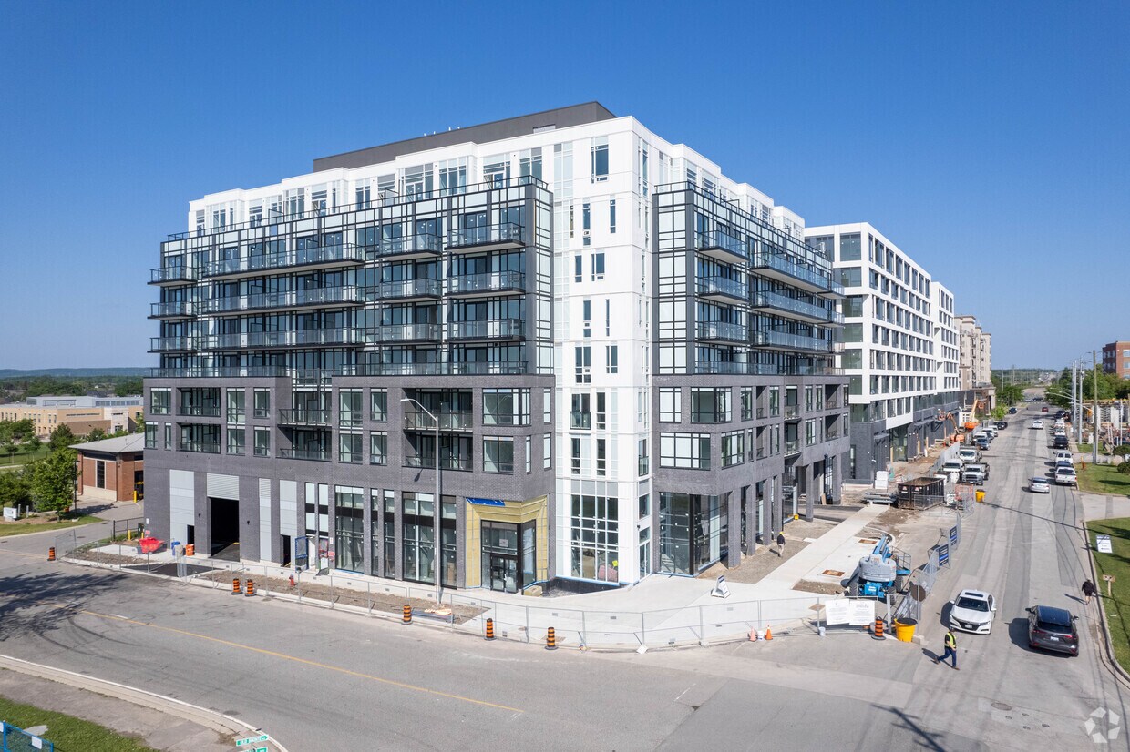 The Branch Condos Apartments 2450 Old Bronte Rd Oakville, ON