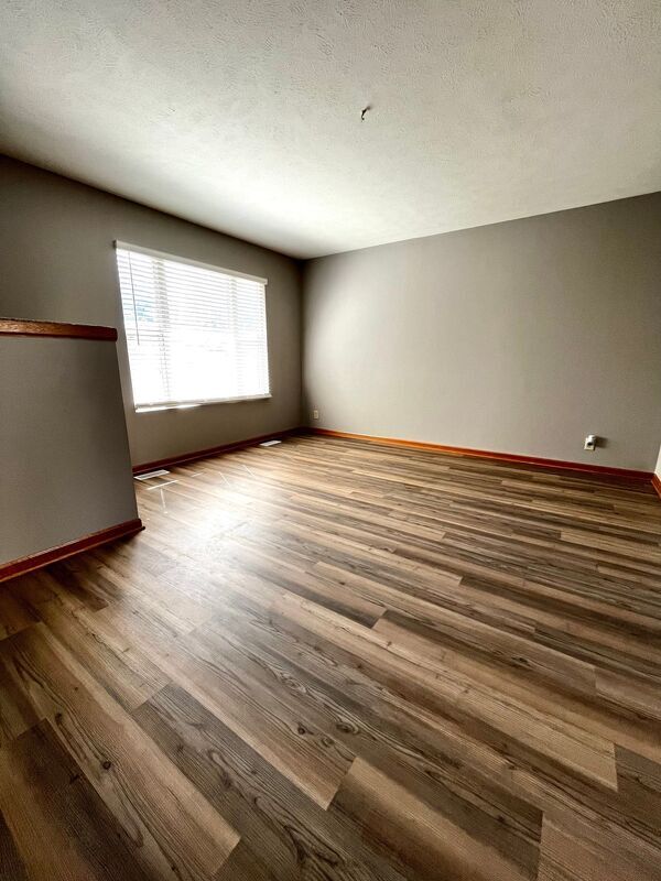 Building Photo - 808 Peach St