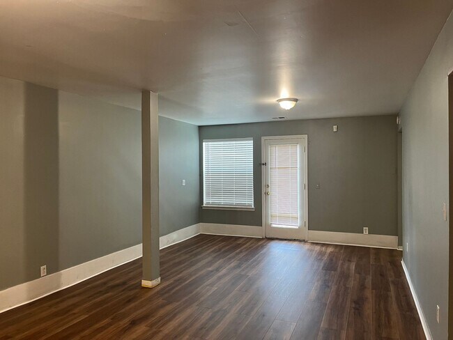 Building Photo - Two Bedroom