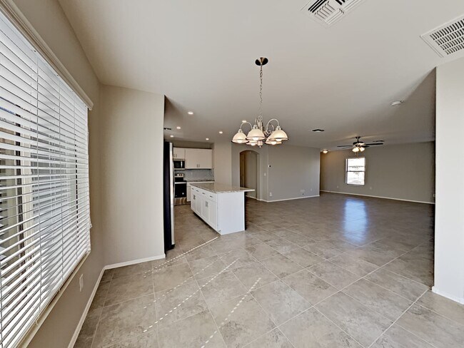 Building Photo - 12729 W Dreyfus Dr