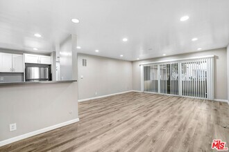 Building Photo - 932 Maltman Ave