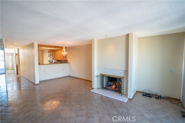 Building Photo - 3965 Aladdin Dr