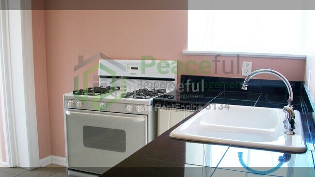 Foto del edificio - 215 D St E