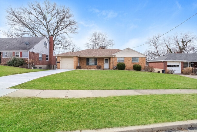 5565 Fairwood Rd