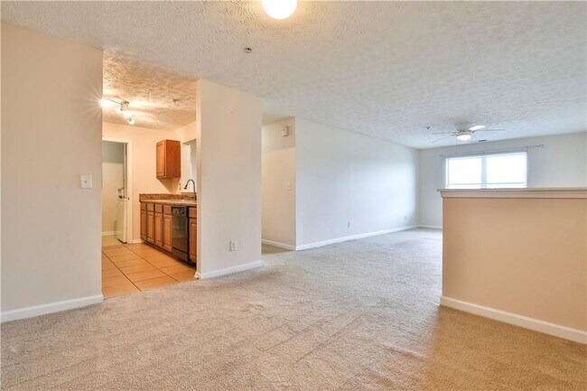 Foto del edificio - 7302 Waldrop Pl