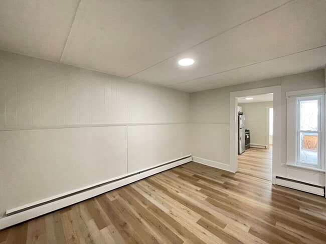 Building Photo - 53 Pennacook St