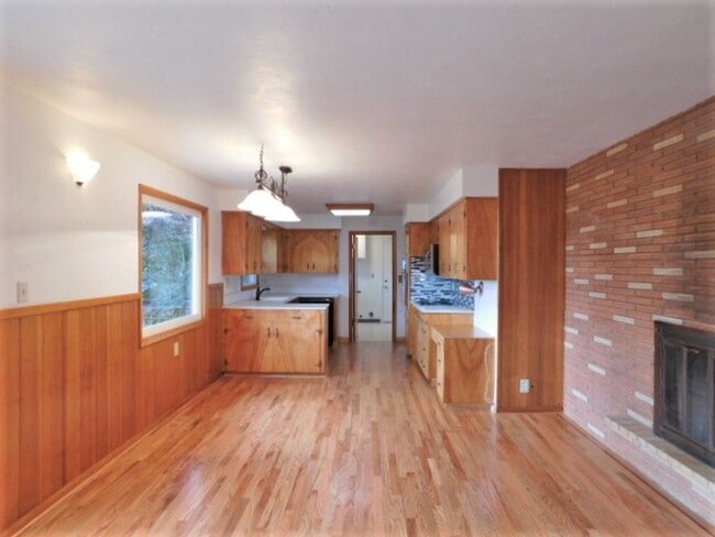 Foto del edificio - 3Bd/1.5Ba Single Story House - Available S...