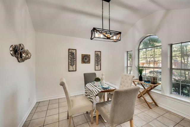 Building Photo - 5520 Chimney Rock Dr