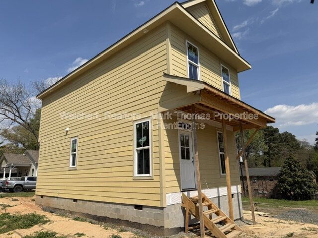 Foto del edificio - 1203 Fern St