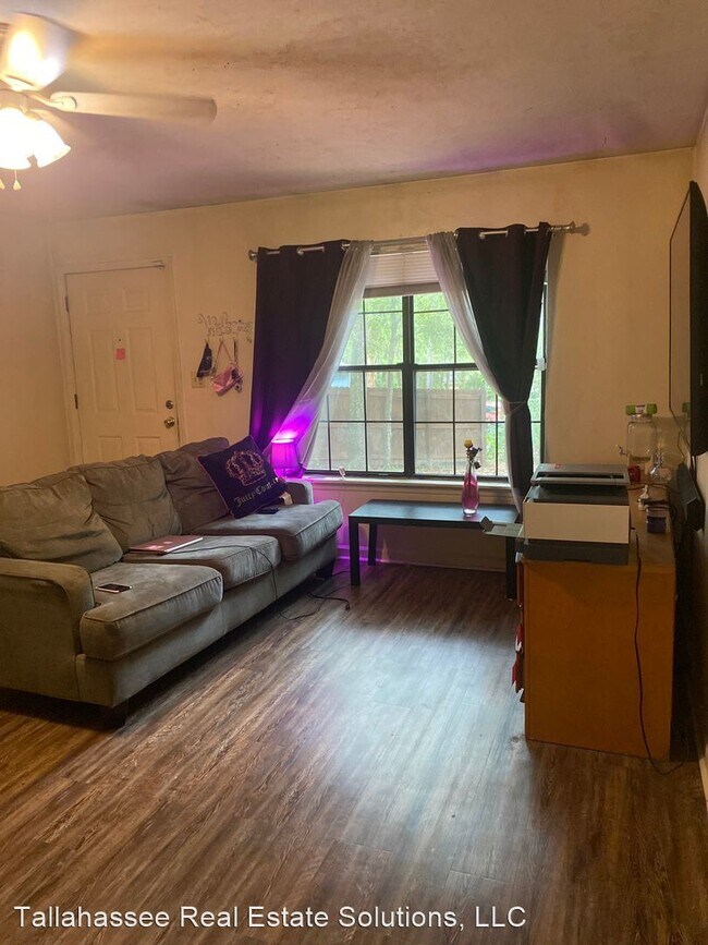 Building Photo - 3 br, 2 bath House - 2416 Solstice Ct.