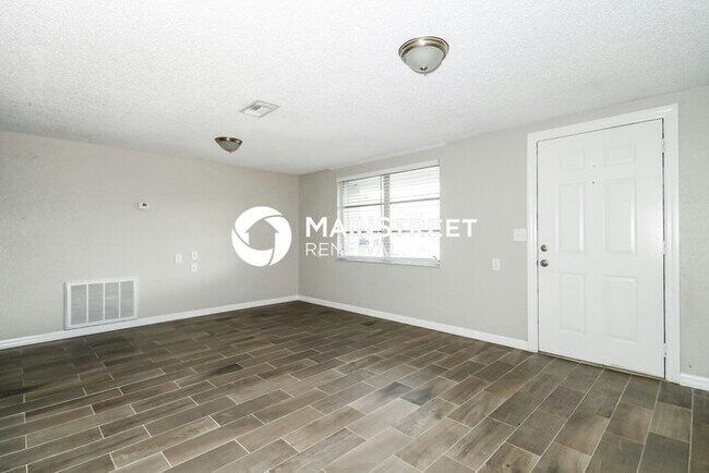 Foto del edificio - 3 Bedroom Pet-Friendly Home in Port Richey, FL with Main Street Renewal