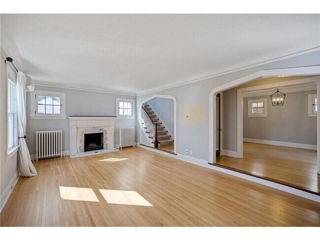 Foto del edificio - 4616 Ewing Ave S