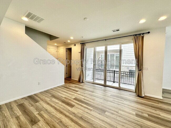 Foto del edificio - 47 N Uriah St