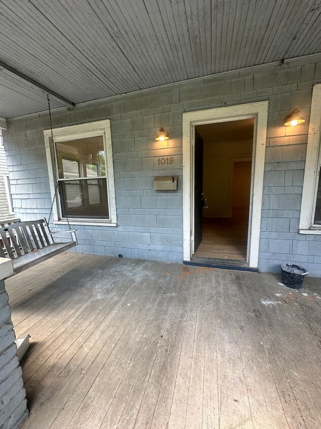 Primary Photo - Gorgeous house for rent!