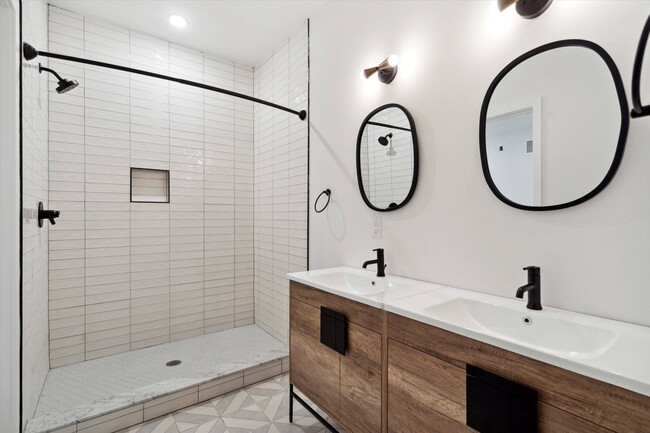 Photo - 1338 N 15th St Apartment