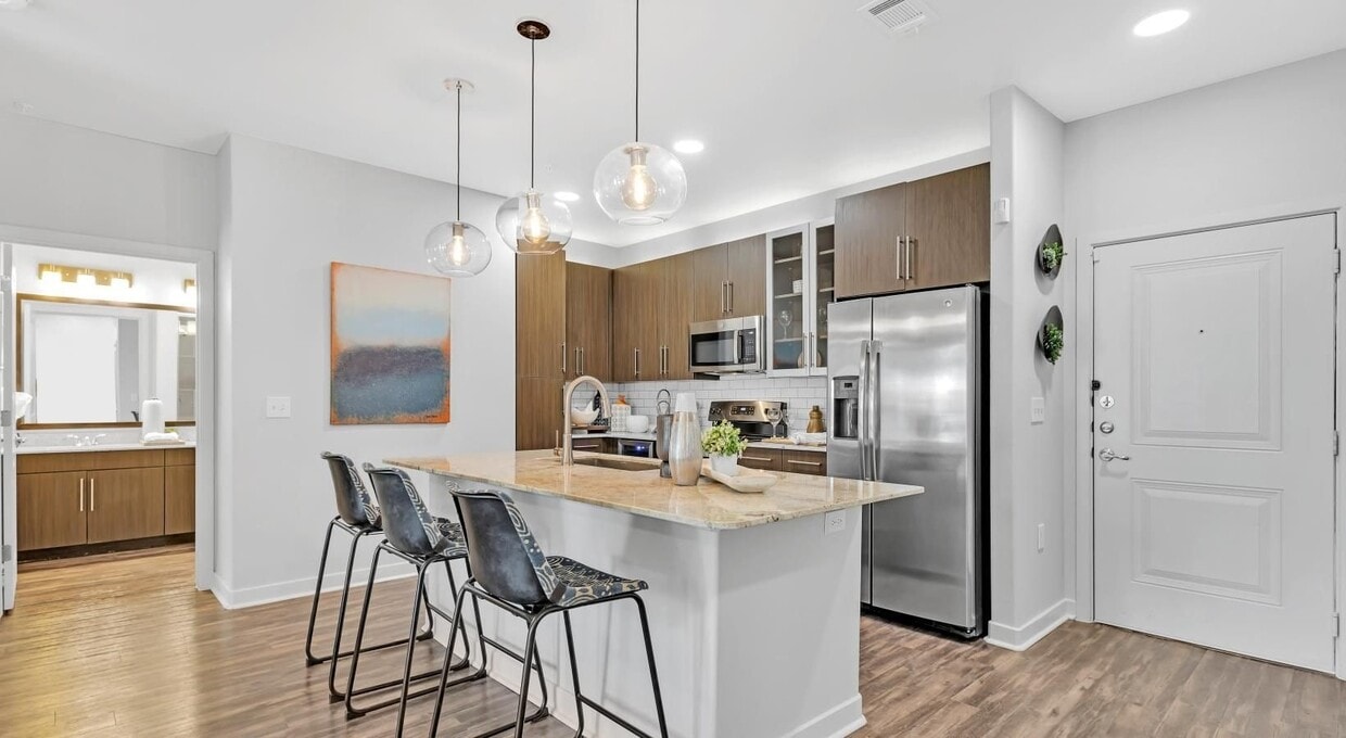 Photo - 2627 Live Oak St (Dallas, TX)