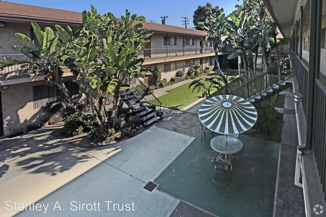 Building Photo - 2 br, 1 bath Apartment - 413 S. New Ave. R...