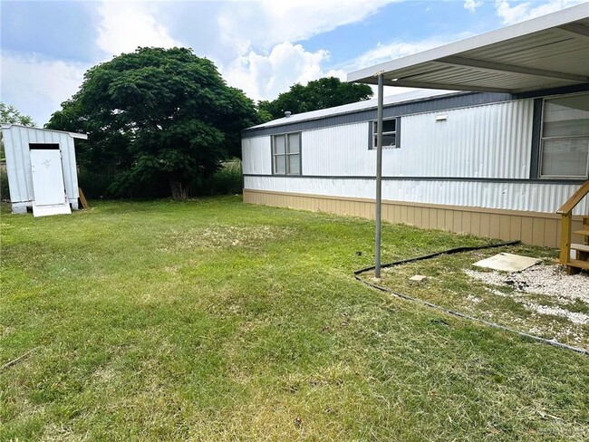 Foto del edificio - 1311 Snook Ct