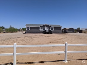 Building Photo - 10438 E Bella Ln