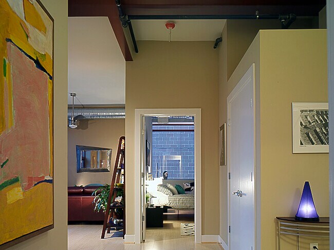 Foto del edificio - 22 S Howard St