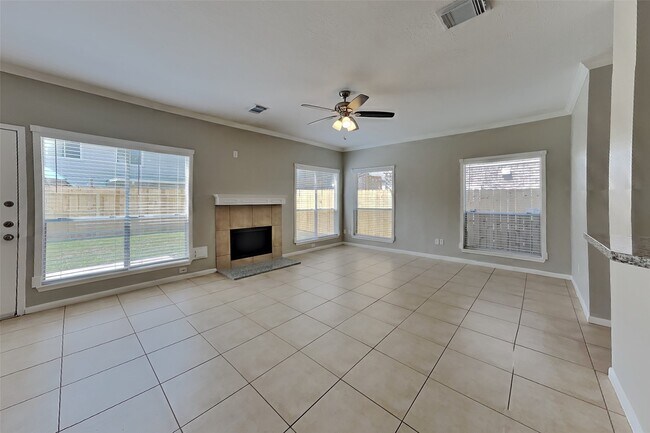 Building Photo - 3215 Broken Bough Dr