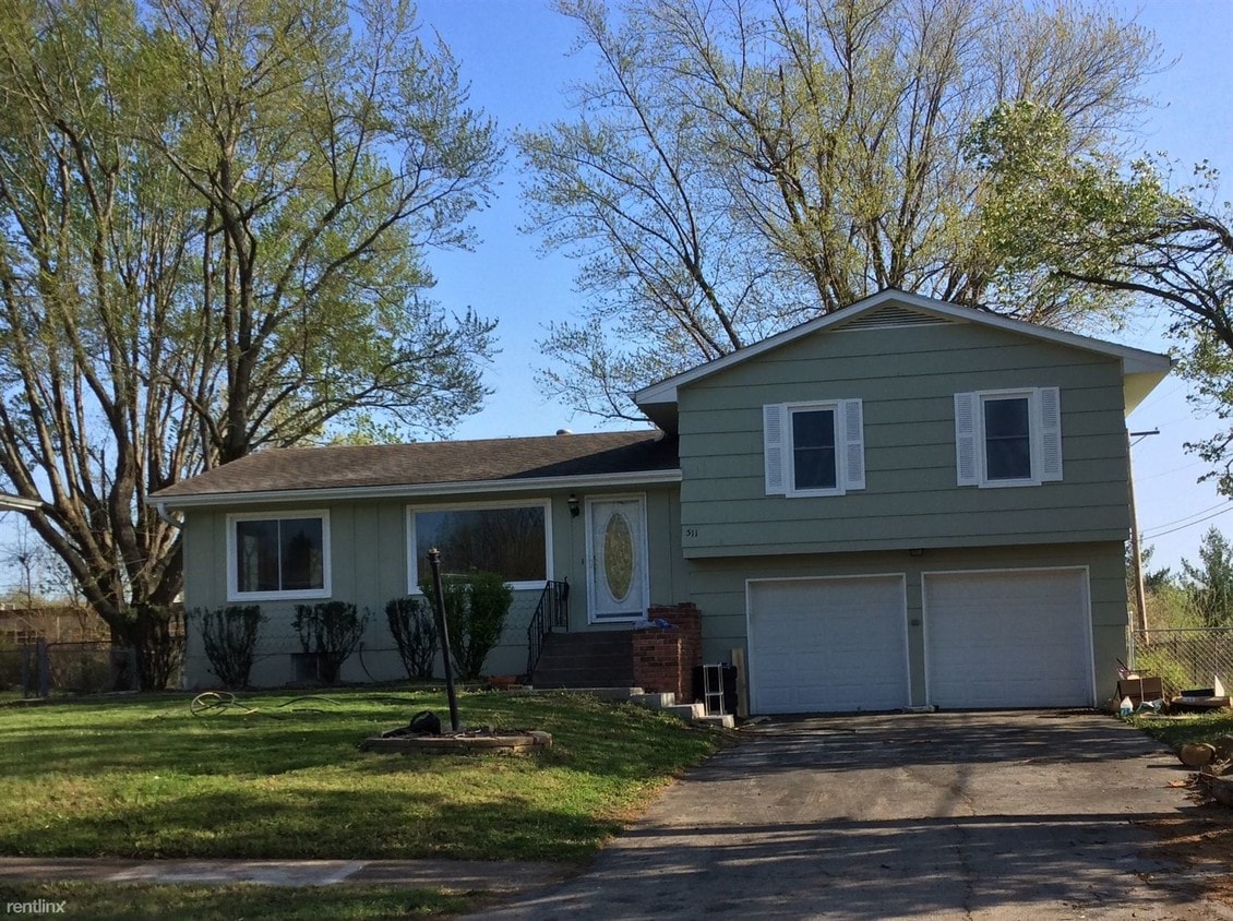 511 NW Woodbine Ave, Lees Summit, MO 64063 House Rental in Lees