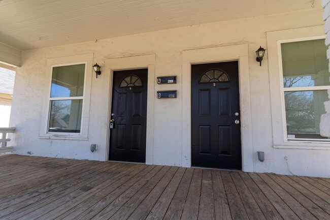 Foto del edificio - 2824 Gorman Ave