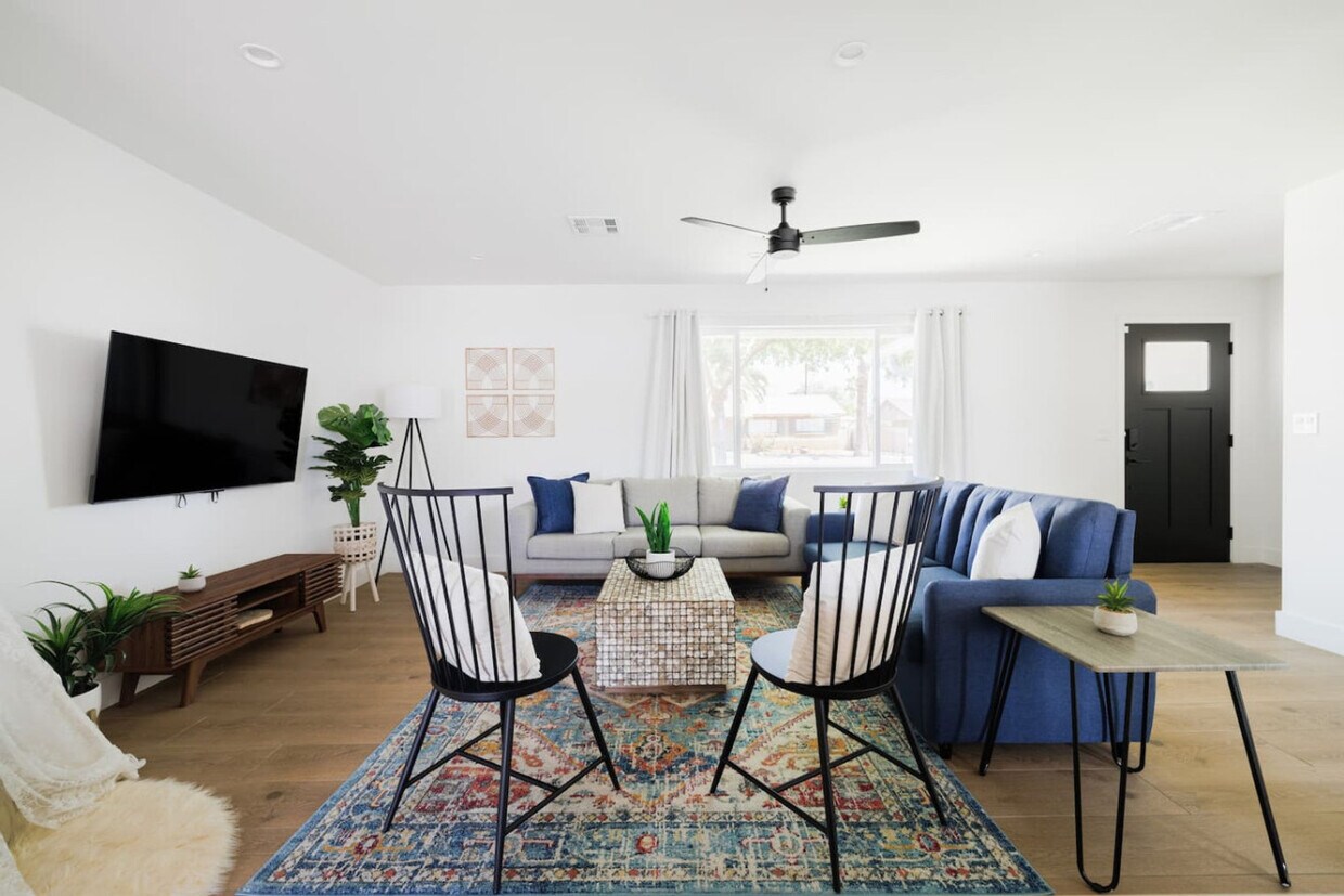 Foto principal - 7025 E Belleview St