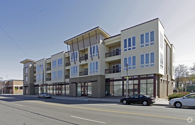Building Photo - King Drive Commons