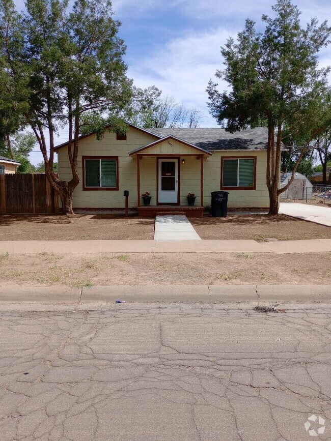 Apartments for Rent in Roswell NM with Yard 1 Rentals