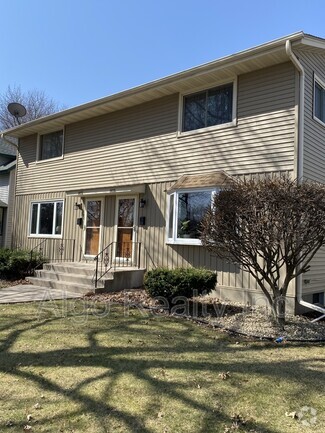 Building Photo - 1473 Sheldon St