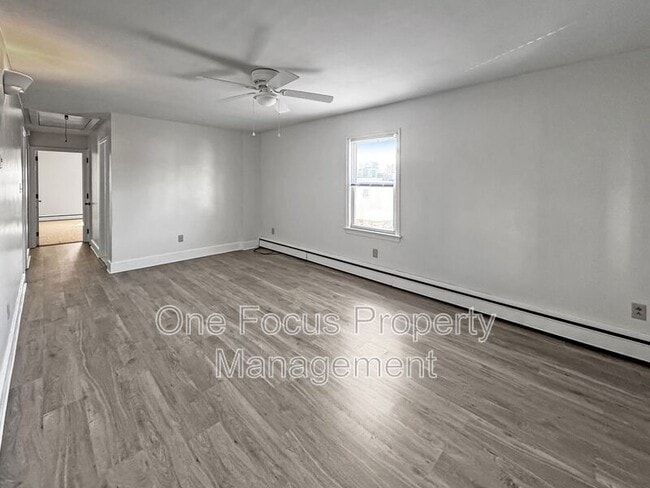 Building Photo - 805 Rhoads Alley