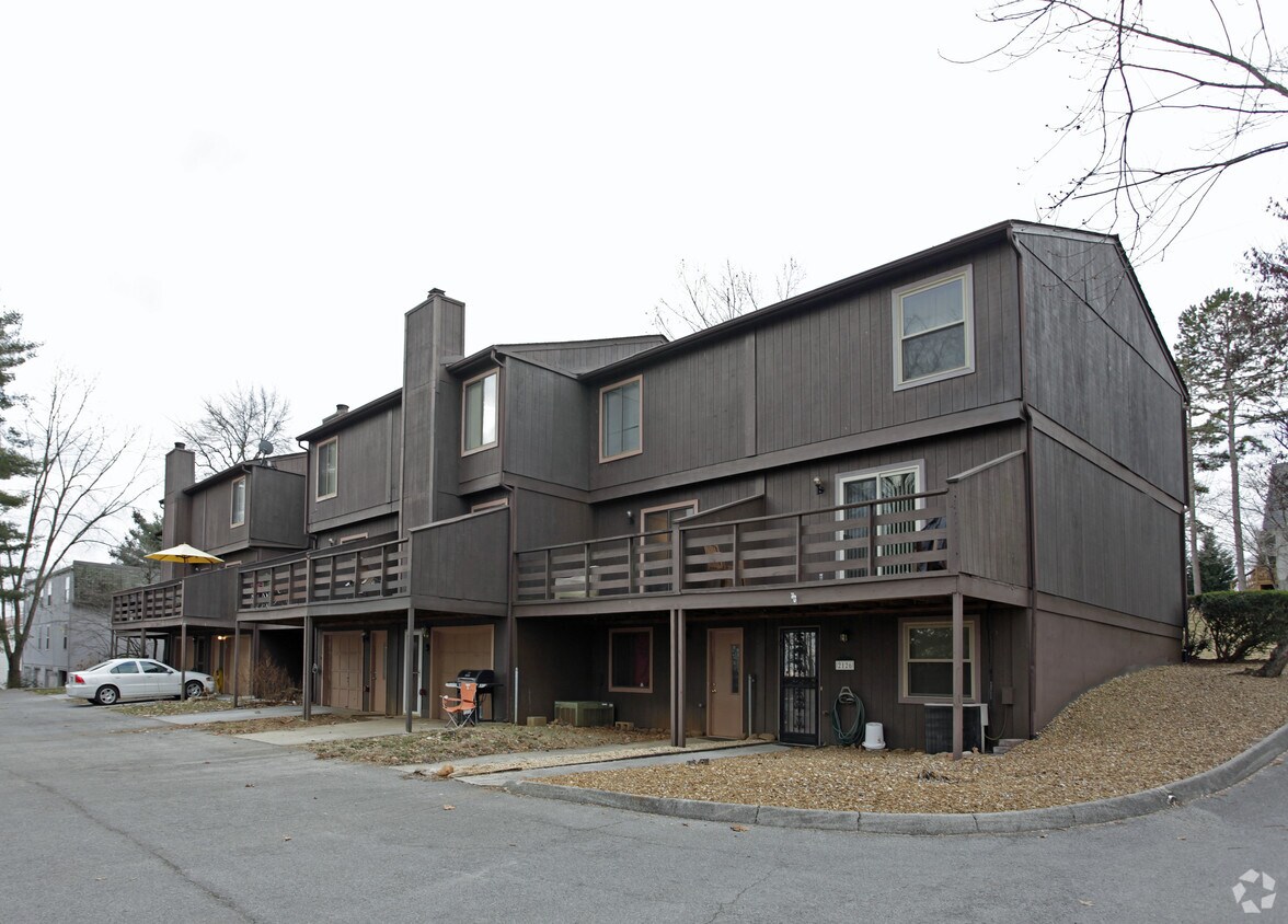 Foto principal - 2118-2126 Belle Terra Rd NW