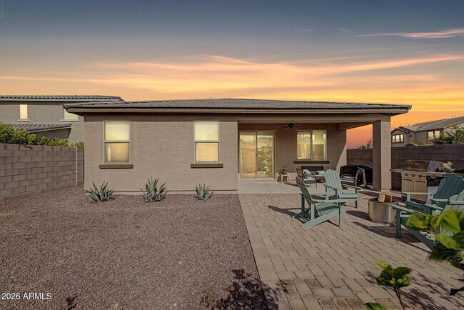 Building Photo - 10696 N 188th Dr