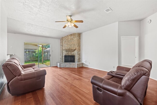 Building Photo - 8118 Vista Del Sol Dr