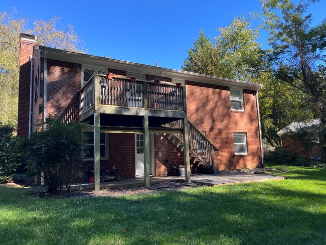 Building Photo - 2310 Wayne Ave