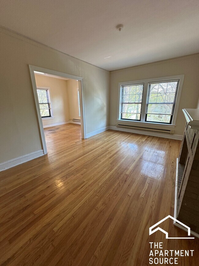 Photo - 1031 Dempster St Apartment