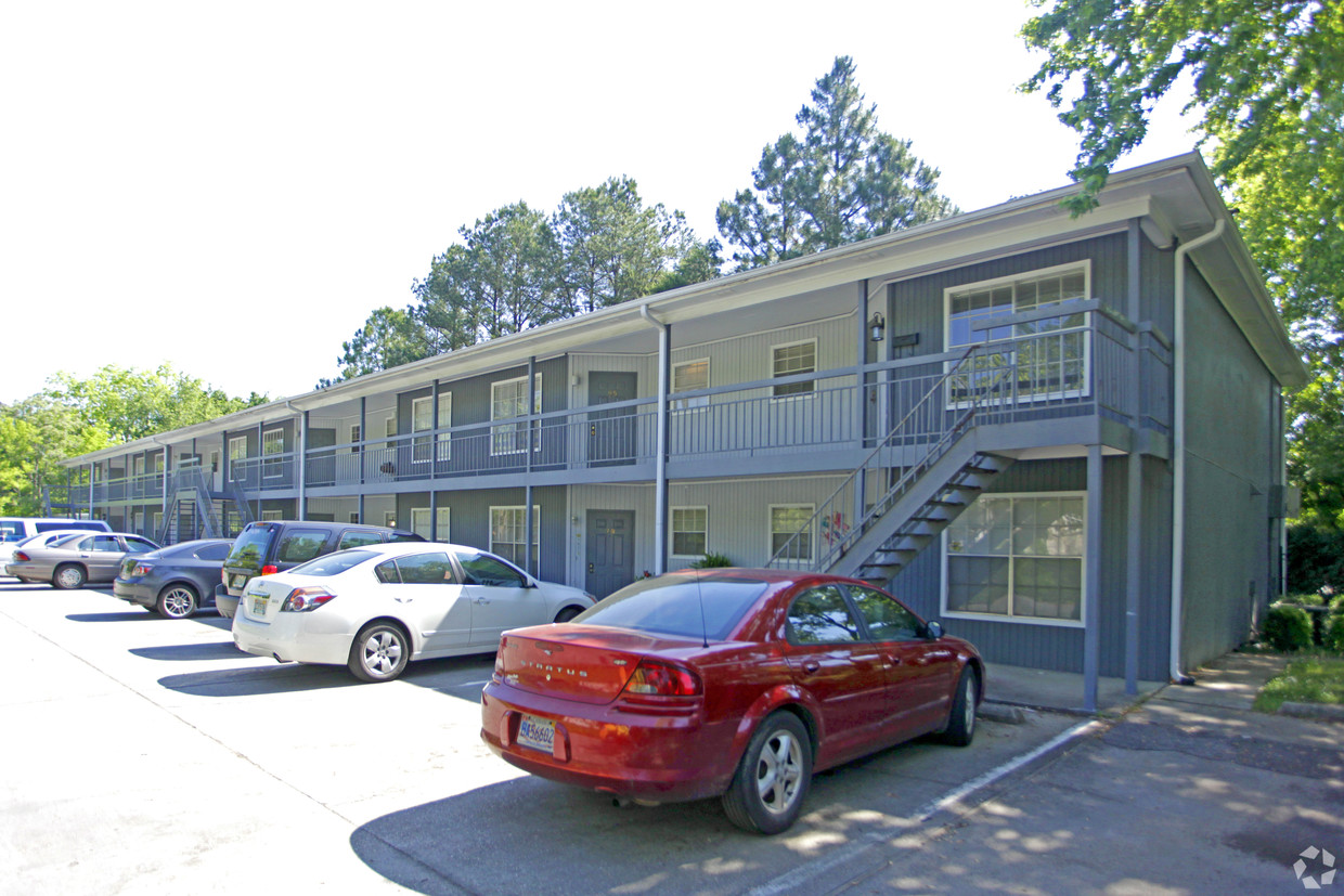 Primary Photo - Brookstone Apartments