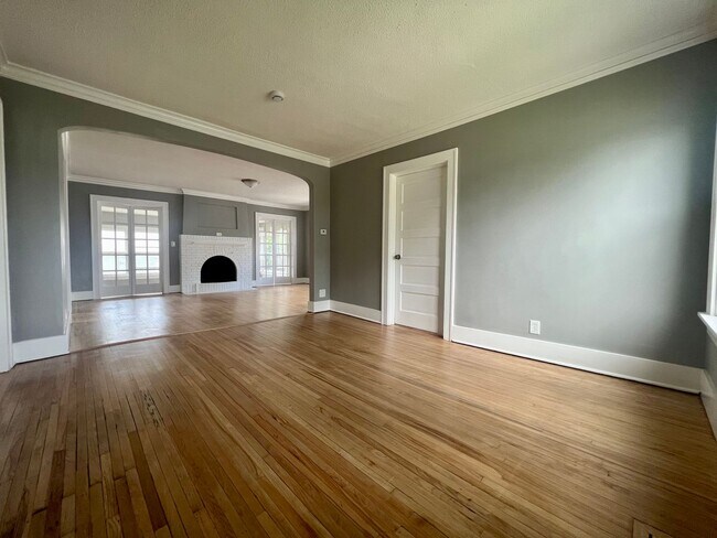Foto del edificio - Breathtaking 3 bedroom 1 bath house in Minneapolis!!