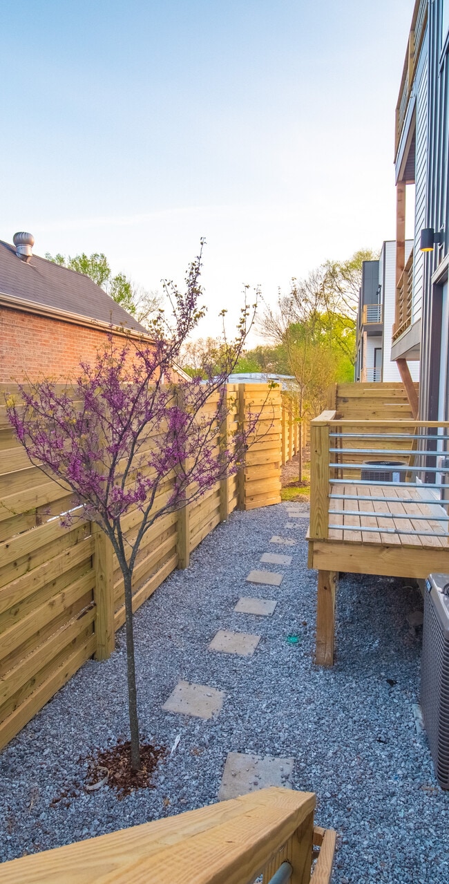 Private Courtyard - 1122 Baptist World Center Dr