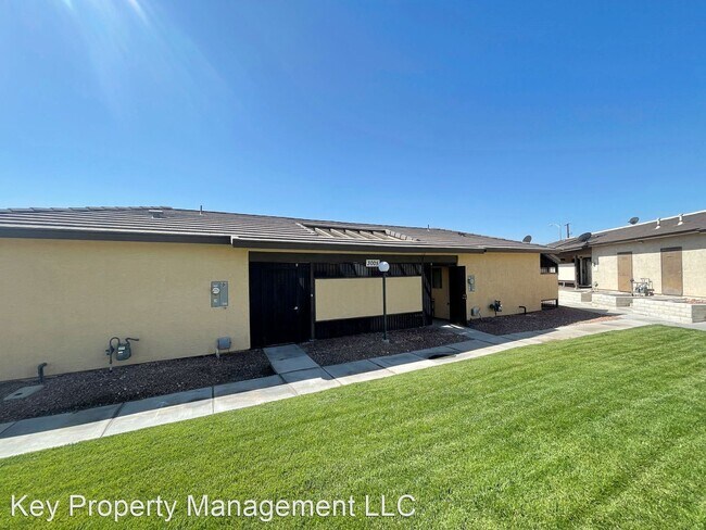 Building Photo - 2 br, 2 bath House - 3005 Saint George St A