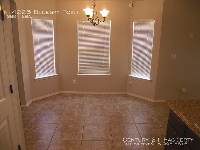 Foto del edificio - 14226 Bluesky Point Ct