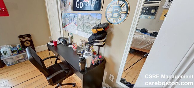 Foto del edificio - 6 br, 2 bath House - 20 Saunders St 3