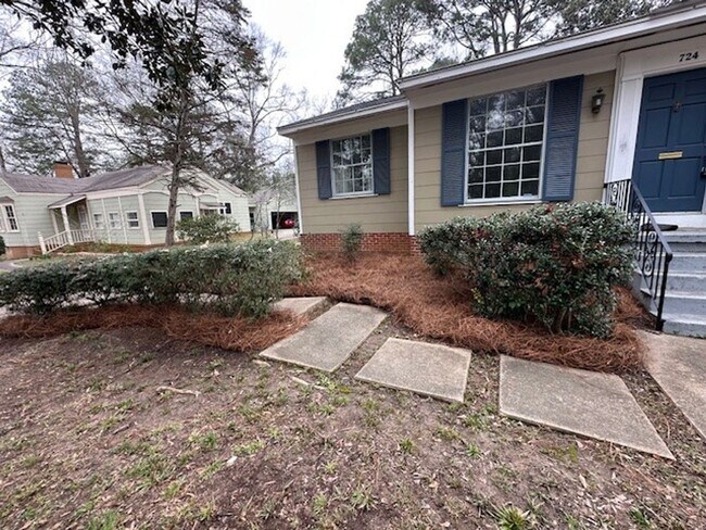 Building Photo - COMING SOON!!! Beautifully Renovated 3 bed/ 2 Bath in North Jackson