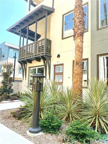 Foto del edificio - 1736 Doheny Way